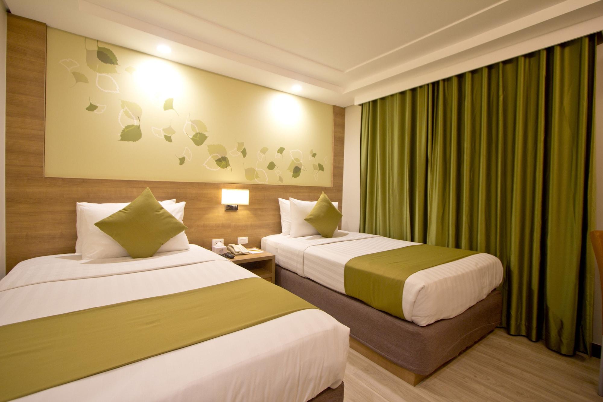 Crown Regency Hotel Makati Makati City Buitenkant foto