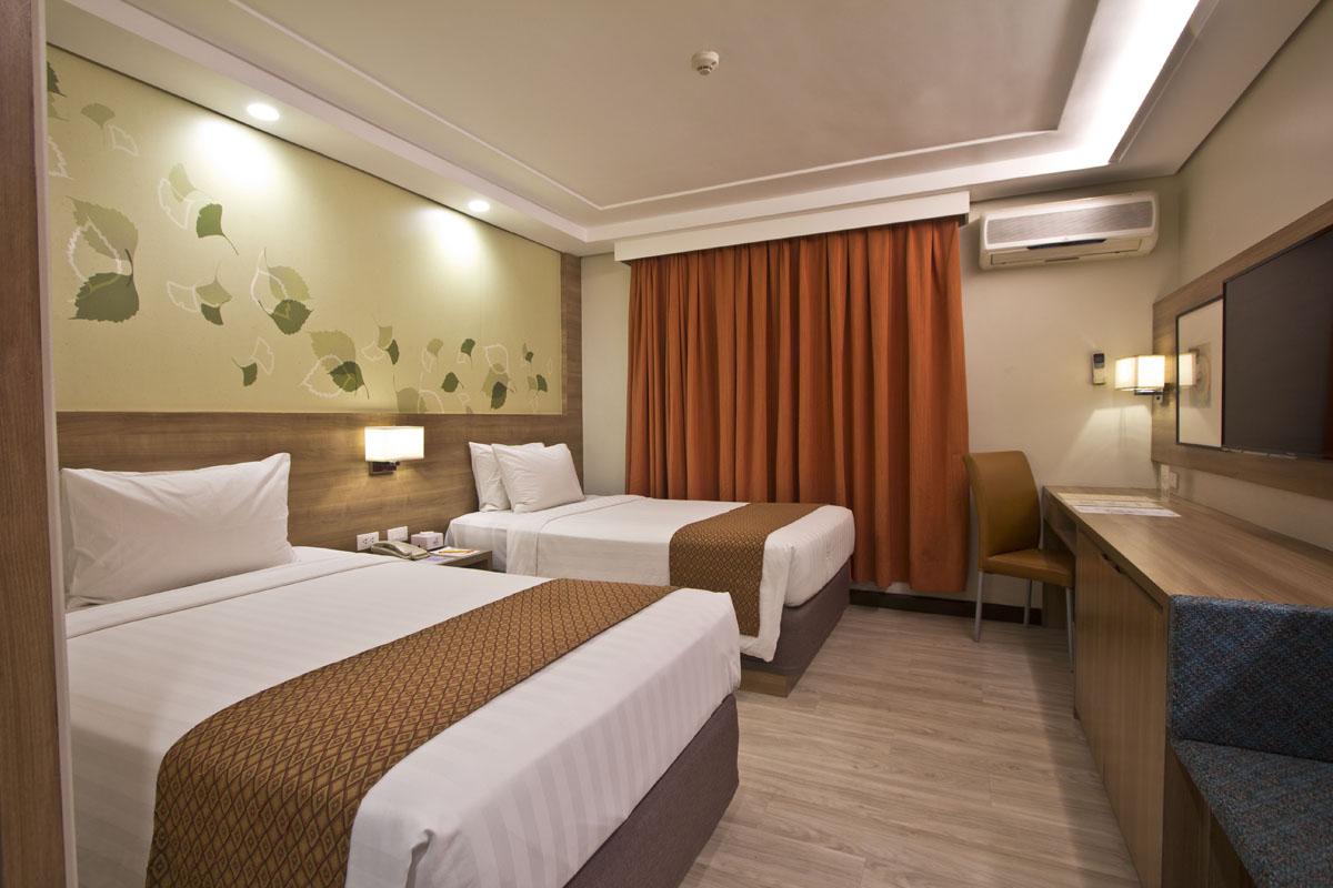 Crown Regency Hotel Makati Makati City Buitenkant foto