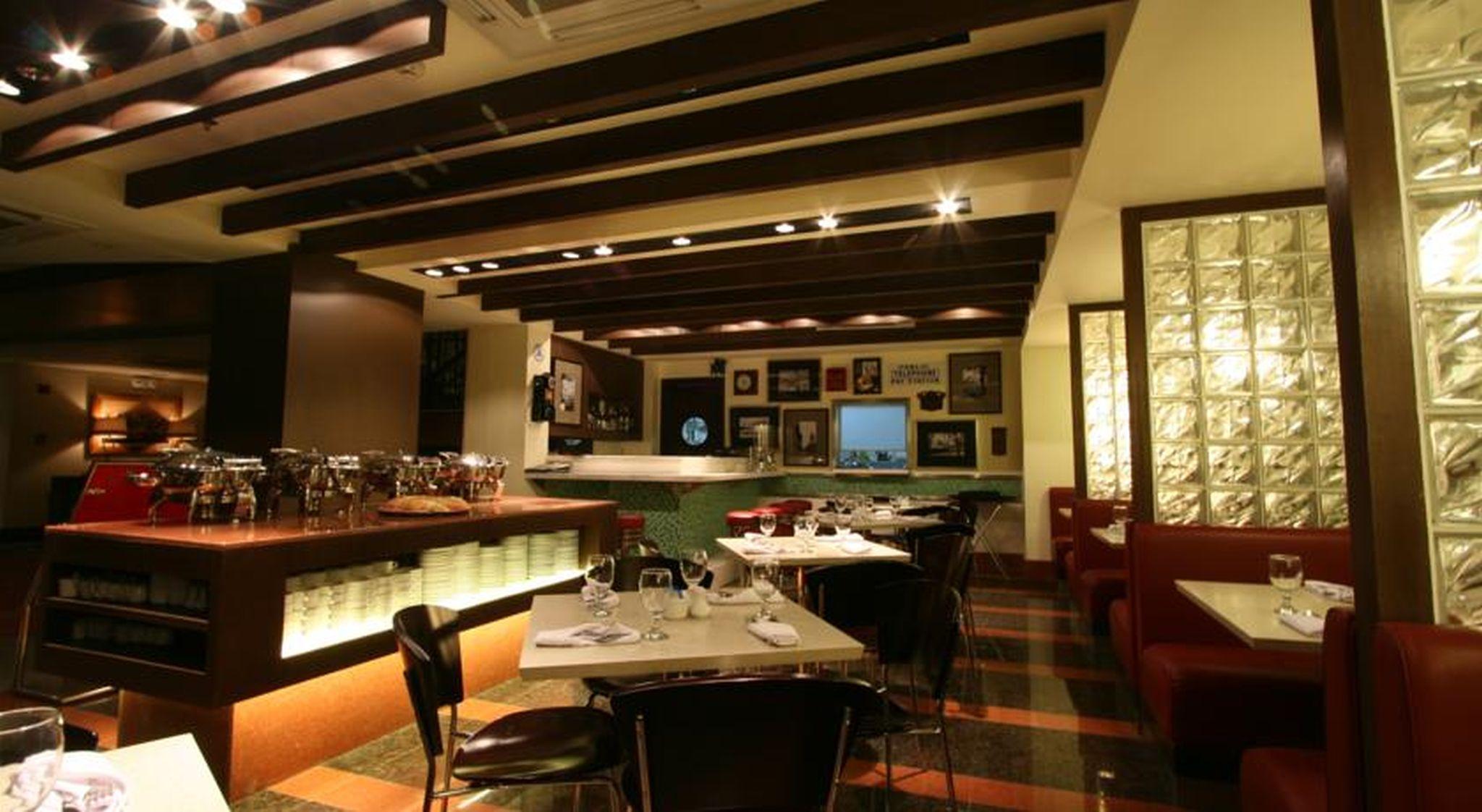 Crown Regency Hotel Makati Makati City Buitenkant foto