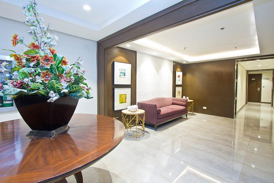 Crown Regency Hotel Makati Makati City Buitenkant foto