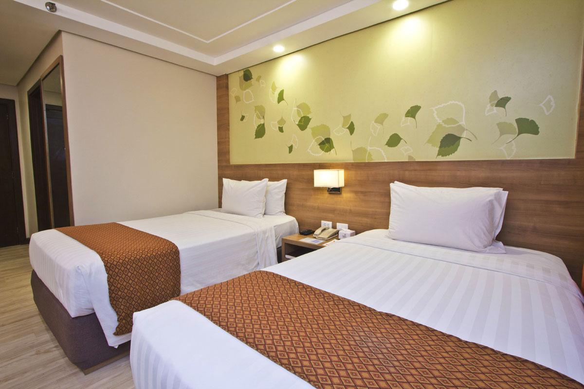 Crown Regency Hotel Makati Makati City Buitenkant foto