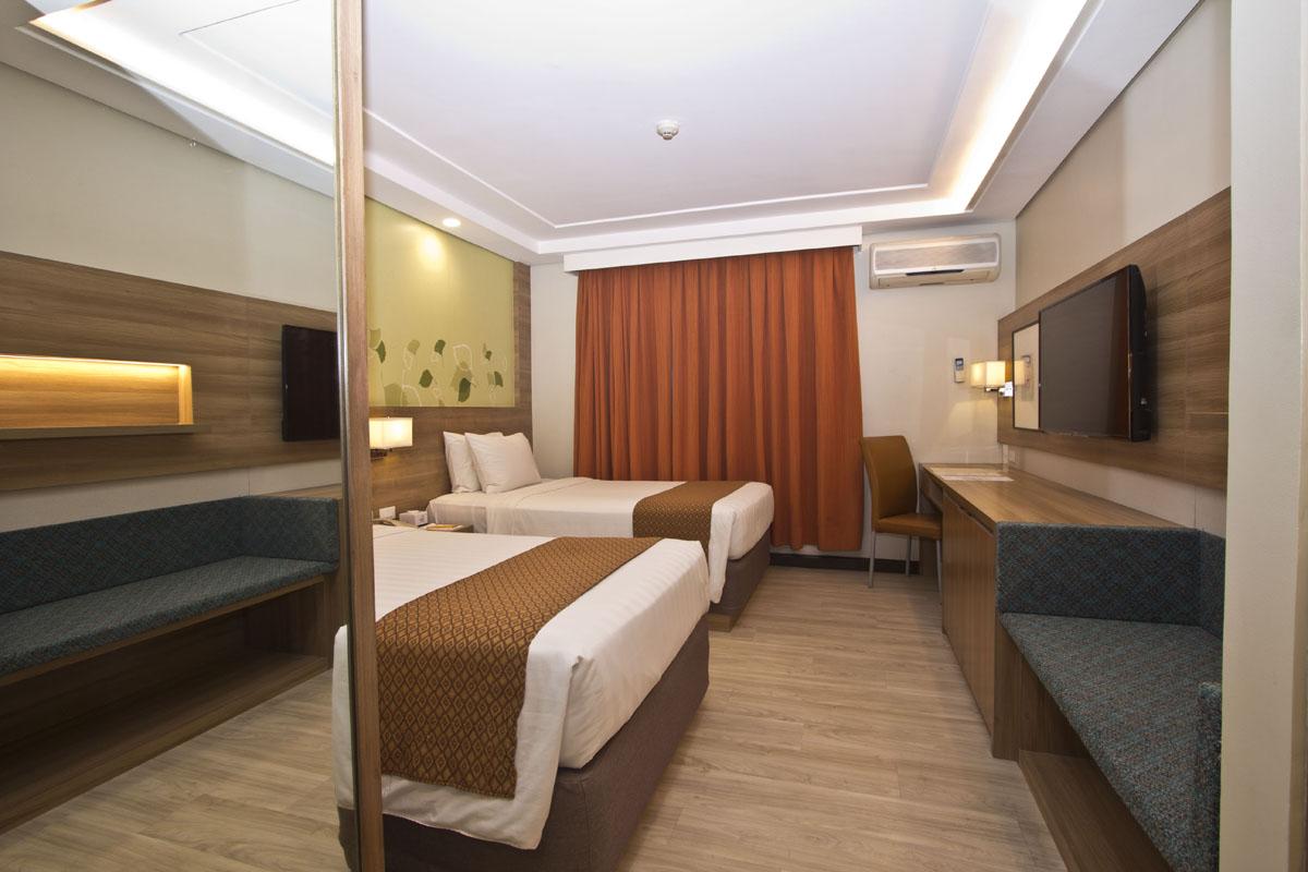 Crown Regency Hotel Makati Makati City Buitenkant foto