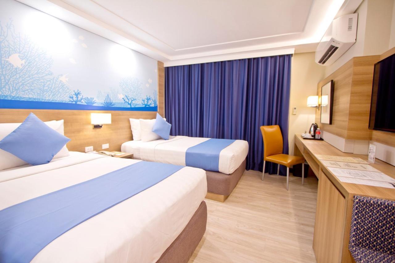 Crown Regency Hotel Makati Makati City Buitenkant foto