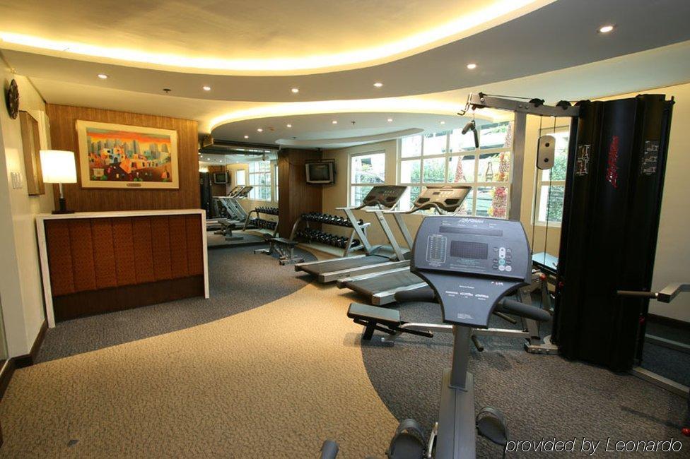Crown Regency Hotel Makati Makati City Buitenkant foto
