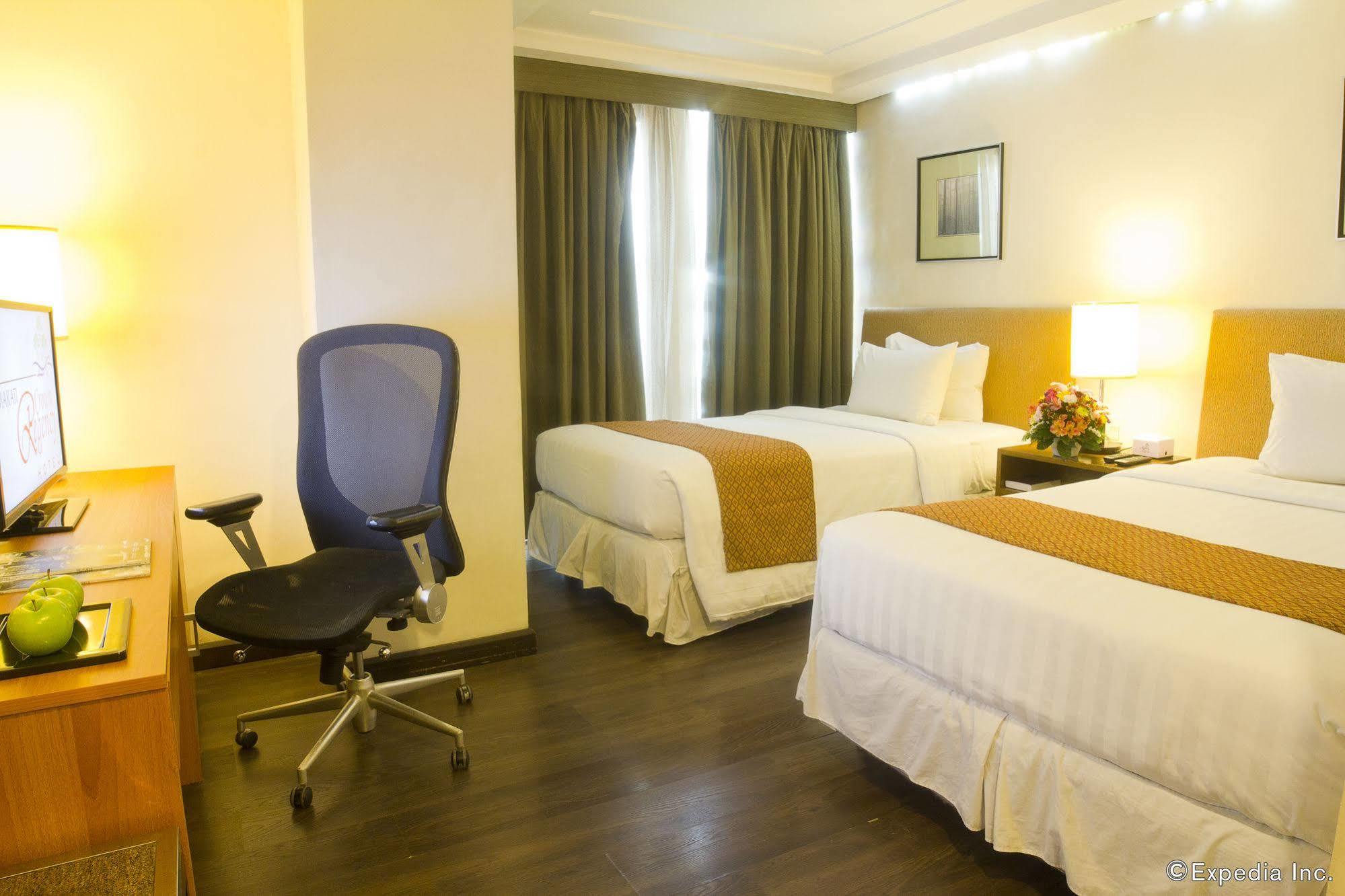Crown Regency Hotel Makati Makati City Buitenkant foto